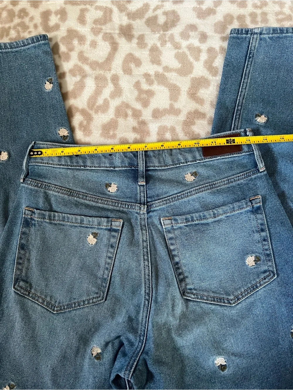 Hollister Ultra High Rise Mom Jeans with Floral Embroidery, Size 5 - Picture 4 of 6